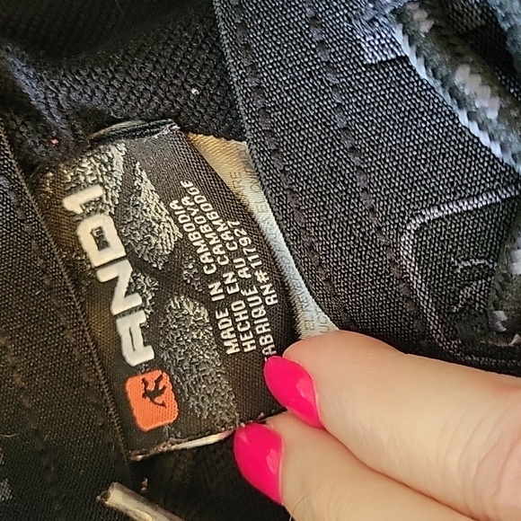 AND1 ๐ค PANTS - Picture 4 of 7